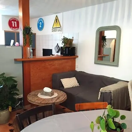Au Coeur Du Village De Apartment *